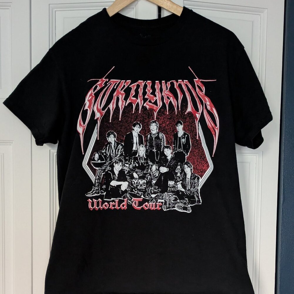 Stray Kids Dominate official tour shirt